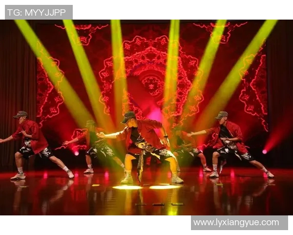 全国街舞大赛点评南京飞盘队技术表现引发热议与关注 全国街舞大赛点评南京飞盘队技术表现引发热议与关注