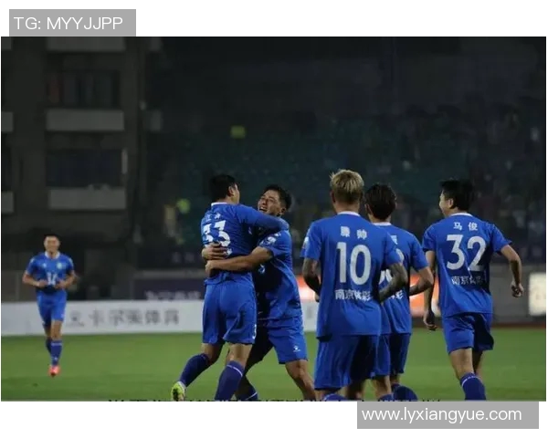 南京足球队近期表现分析与未来发展方向探讨