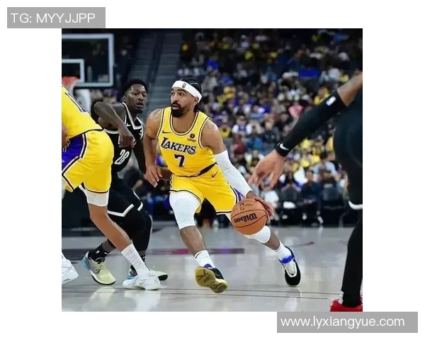 热火与湖人精彩对决回放分析全场精彩瞬间与战术解析