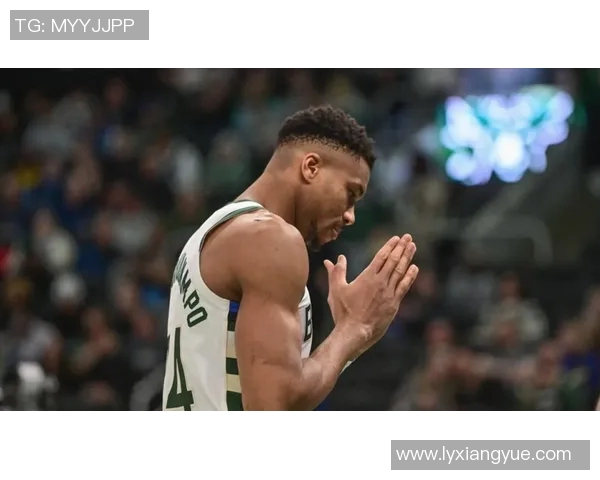 扬尼斯阿德托昆博如何在NBA赛场上实现自我突破与成长之路