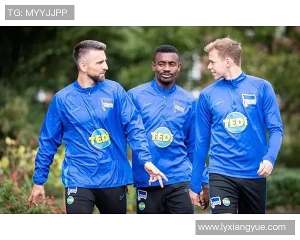 杜塞尔与柏林联的激烈对决谁能在这场较量中笑到最后